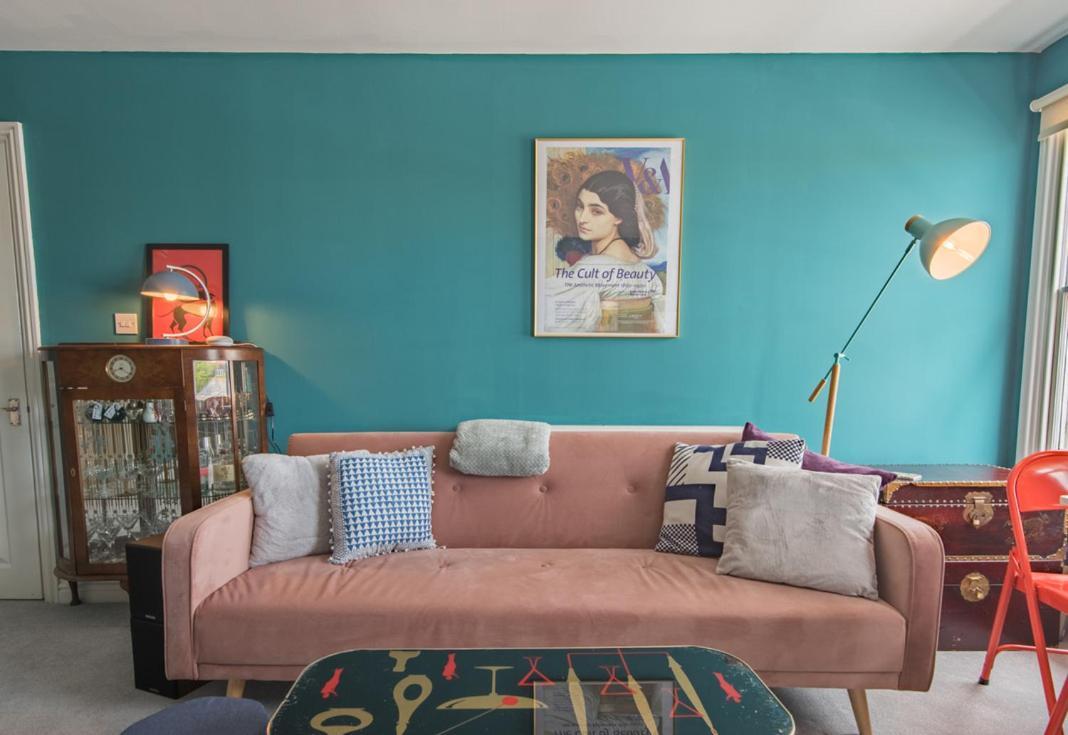 Blackhorse Loft - Spacious Apartment By The Sea Deal Exteriör bild
